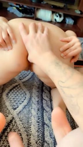 Mi ass open and hungry to fuck