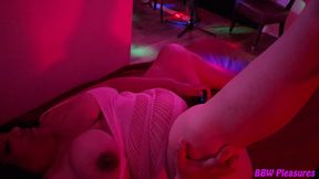 Koi Masturbating in Club