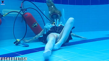 Sexy Ashlee Rose pool scuba 746