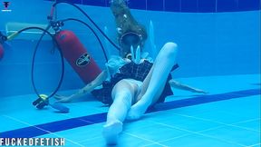 Sexy Ashlee Rose pool scuba 746