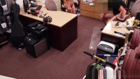 Latina pawnshop amateur cocksucking for cash