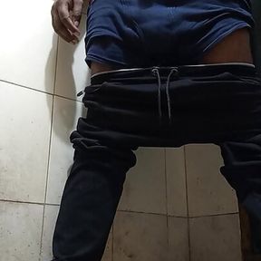 Bathroom exercise pussy and hard fuck