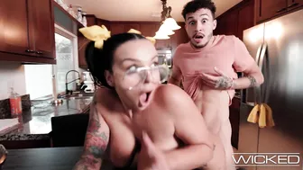 Payton Preslee Soaked in Multiple Loads and Pounded Rough