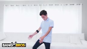 Hot - Juan El Caballo Loco Practicing His Sex Moves Like A Dork