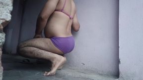 Wife ki bra aur underwear pahan liya