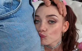 Shrooms-q's Hairy Pussy Is Fucked in Missionary Pose!