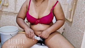Stepmom Showing Pissing in Front of Her Stepson After Thay Fuck