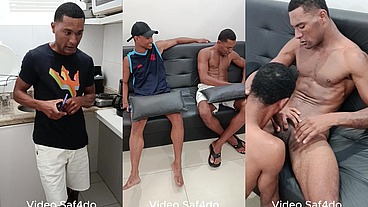 Novinho cheio de tesão , chamou o mavambo carioca pra meter gostoso no seu cuzinho