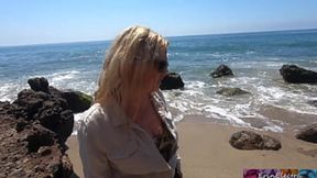 Public amateur sex on the beach (POV)