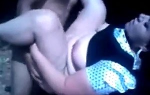 Cogiendo en el auto
