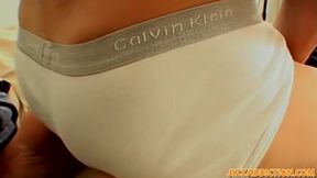 Tattooed twink Boomer Jacoby cums in condom after jerk off