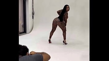 Beatriz Foga&ccedil_a divando