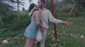 Mi hermosa hermanastra me da placer dej&aacute_ndome follarla para ayudarme a olvidar a mi exnovia. PARTE 1