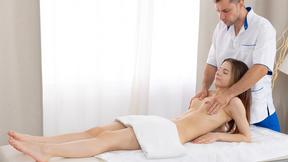 ”Cutie came to her Boyfriend for a massage & everything turned into anal fuck”