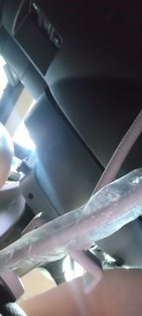 Driving while playing with my pussy