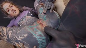 Alt girl Anuskatzz enjoys his inked cock after preparing her ass