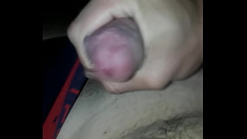 Con ganas de que me la chupen alguna mujer disponible?