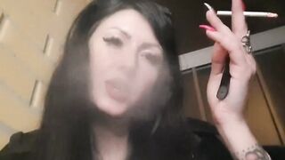 Smoke and smoking bondage