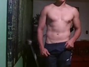 See My gains and dance a litter reggaeton