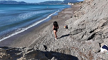 Milf is Shocked! She had to Suck&Fucks on the Beach!