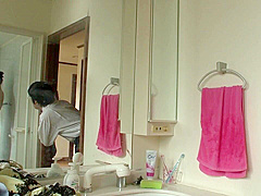 05K0822-Wife who has an affair as an old man's tutor