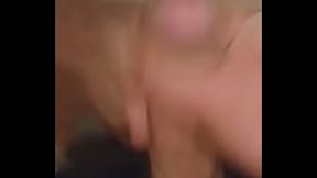 flaite jovencito se corre para su polola