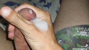 Alem&atilde_o tatuador faz o que os f&atilde_s em solo