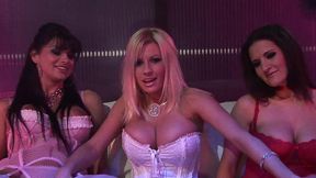 michelle thorne tries out being a lesbian