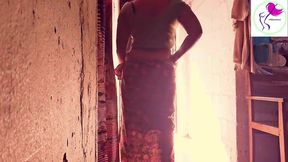 හාමුට කියලා වැඩකාරිගේ කිම්බ පලා ගන්න නැතුව සුසුම් ලමින් ගර්කිං ගෙඩියෙන් හුත්ත පැලුවා.asian girl fun. - හාමුට කියලා වැඩකාරිගේ කිම්බ පලා ගන්න නැතුව සුසුම් ලමින් ගර්කිං ගෙඩියෙන් හුත්ත පැලුවා. Vilashini's Playful Adventure: Discovering New Sensations with a S