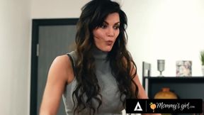 Stepmommys Girl - Pretty Emma Hix Is Caught By Her Stepmom Having Sex With Their Hot Boss Katie Morgan