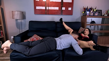 Novinha Sentando Sem D&oacute_ At&eacute_ Gozei Gritando