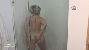 Monique Fuentes Surprises Her Roommate with a Passionate Rent Collection