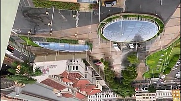 Cafuçu comendo o garoto de programa na sacada