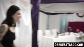 Sweet teen pleases goth MILF with mouth and pussy&#x1F32E;&#xFE0F;