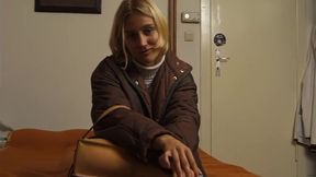 Blondine Auf Der Strasse Aufgerissen Und Ficken Eingeladen