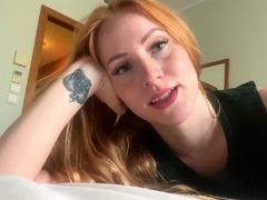 Amateur Blonde Teen Plays Solo with Toy Webcam Porn