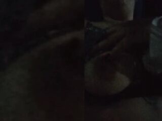 Nunca se imaginarian como sale mi vecina gotica a la calle! Exhibicionista en Argentina ????