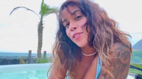 An Afternoon with Your Queen Lolah... Enjoy.
