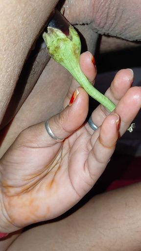 Indian fisting  with vegetable