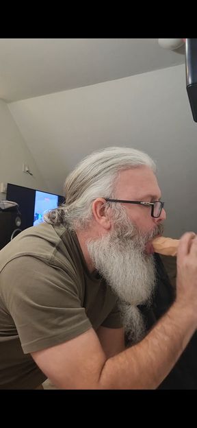 Fridge Fucker. Hardsteele97 taking it hard from his cold dildo.