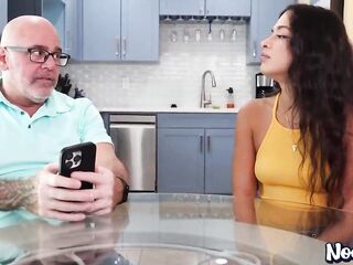 Luxe la Fox Screws Mamas Guy - NOOKIES
