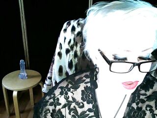 A day in the life of a aged livecam slut .!. ))