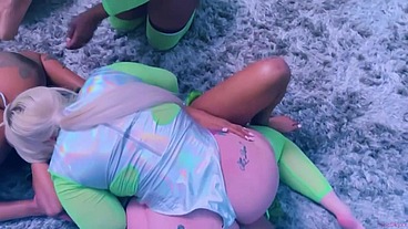 Hottest intergalactic Lesbian Fivesome Candace Von, Jordyn Falls, Lyric Sky, Mz. Dani, and Yum The Boss