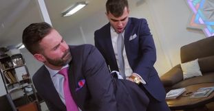 Steamy men use the couch to fulfill their mutual anal desires