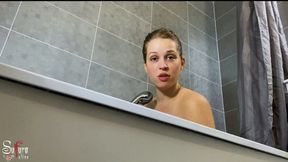 TOUTOU FRUSTRÉ MAÎTRESSE MOUILLÉE