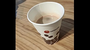Tu te rappelles mon excursion &agrave_ Lyon? Et bien sur le retour je me suis ...