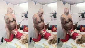 loira de 24 anos gosta assim na cama de quatro com a bunda empinadinha dai assim ela goza rapidinho