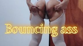 Shaking and slapping my huge ass