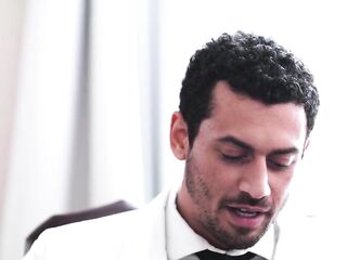 Modern-day Sins - Get Me Preggy! Despairing Vanessa Vega Takes Breeding Creampie From Shady Doctor!