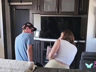 Delivery Driver Gets Fortunate - DVP Amateur Hotwife